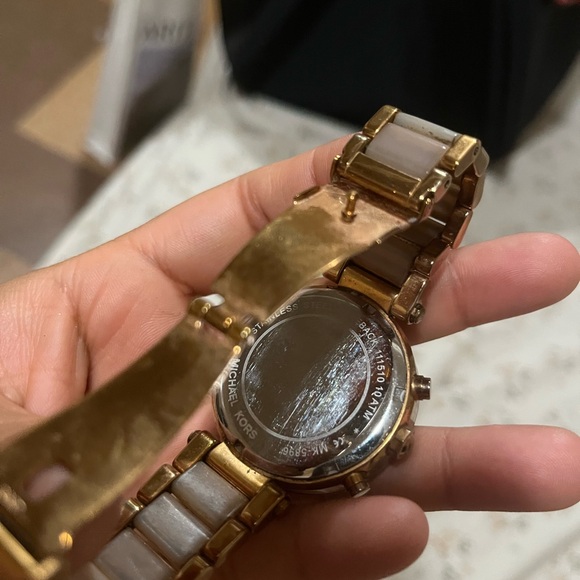Michael Kors Rose Gold Women\'s Watch main image 7